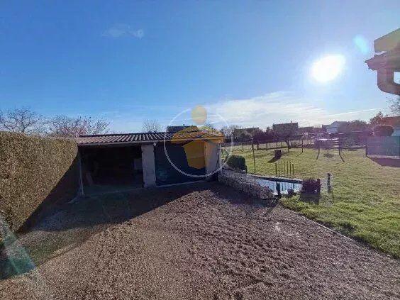 Vente                                                      Maison
                        
                     5 pièces                      105 m2                     à Tergnier