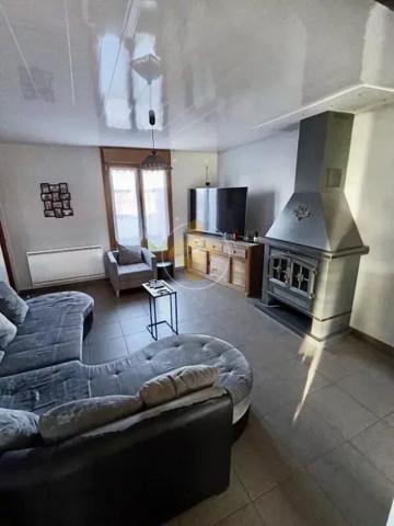 Vente                                                      Maison
                        
                     5 pièces                      105 m2                     à Tergnier