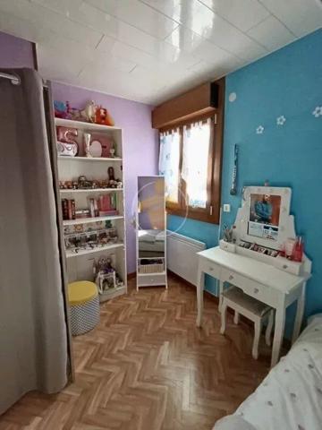 Vente                                                      Maison
                        
                     5 pièces                      105 m2                     à Tergnier