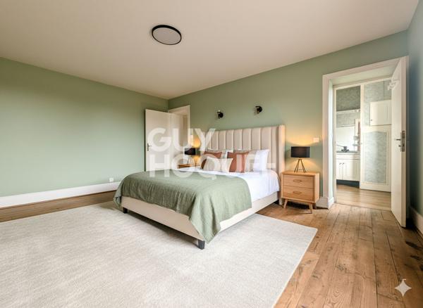 MAISON DE VILLE - PONT-DU-CHATEAU CENTRE