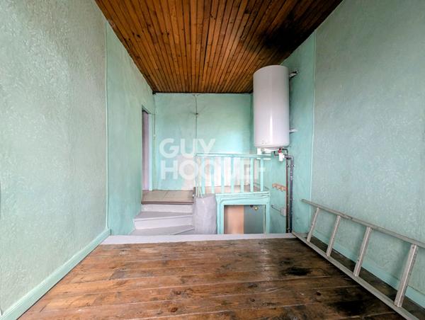 MAISON DE VILLE - PONT-DU-CHATEAU CENTRE