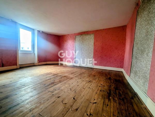 MAISON DE VILLE - PONT-DU-CHATEAU CENTRE