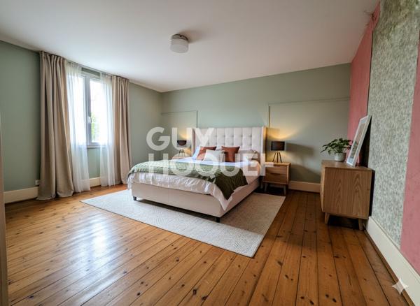 MAISON DE VILLE - PONT-DU-CHATEAU CENTRE