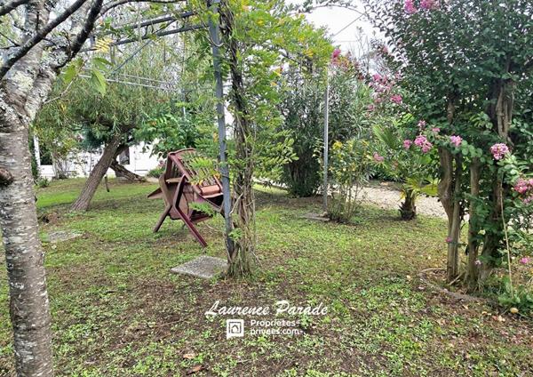 Maison centre ville avec rez de jardin et garage