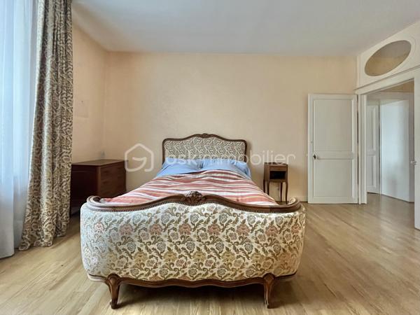 Immeuble mixte de 581 m²