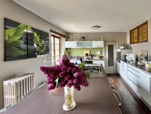 Immeuble mixte de 581 m²