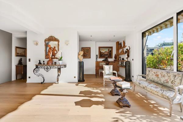Appartement Paris 16e - TROCADÉRO