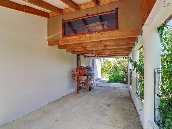 A VENDRE -SAINT-LYS- Maison T6 de plain-pied avec garage et jardin paysager -