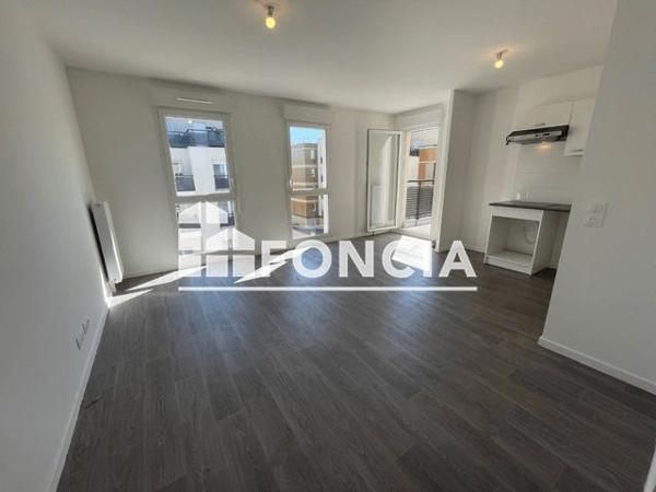 Location Appartement 3 pièces 57.8 m² - 28 RUE CLAUDE BERNARD Maurepas 78310