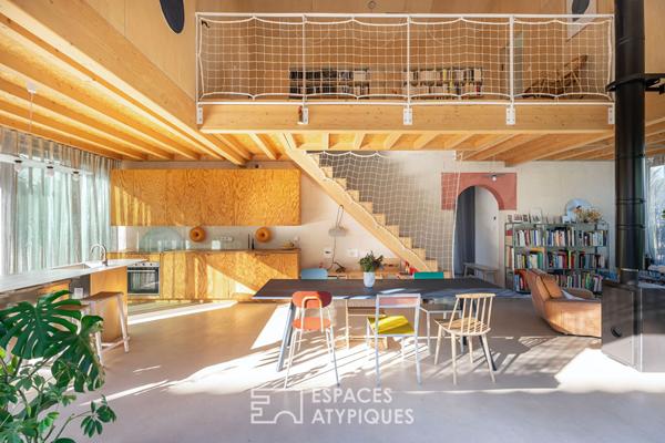 Cocon architectural dans le charmant village de Brillac