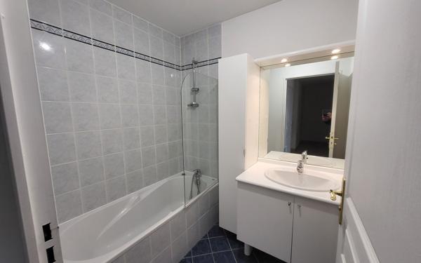 Appartement à vendre    3 pièces •  Lambesc