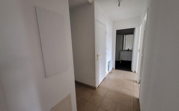Appartement à vendre    3 pièces •  Lambesc