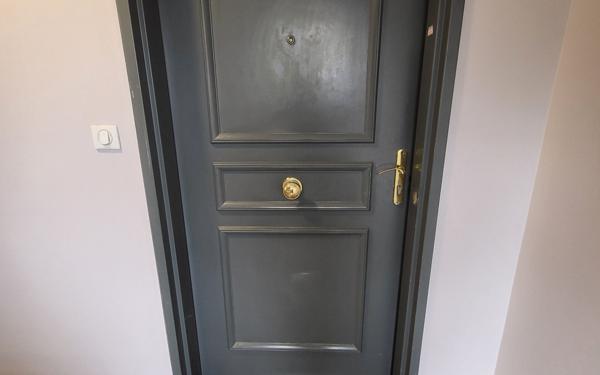 Appartement à vendre    3 pièces •  Lambesc