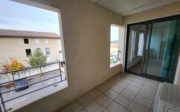 Appartement à vendre    3 pièces •  Lambesc