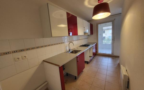 Appartement à vendre    3 pièces •  Lambesc