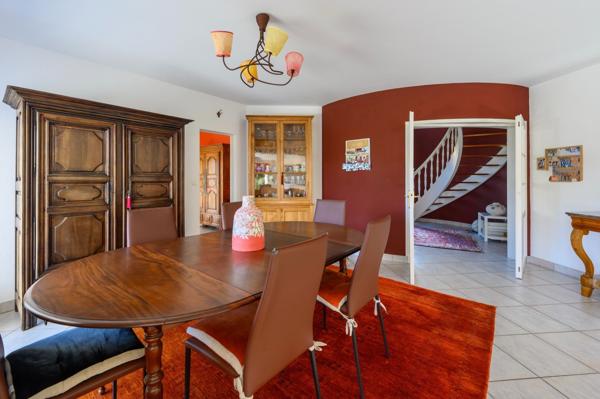 Vente Propriété de luxe St Marc Sur Mer 7 Pièces 208 m²