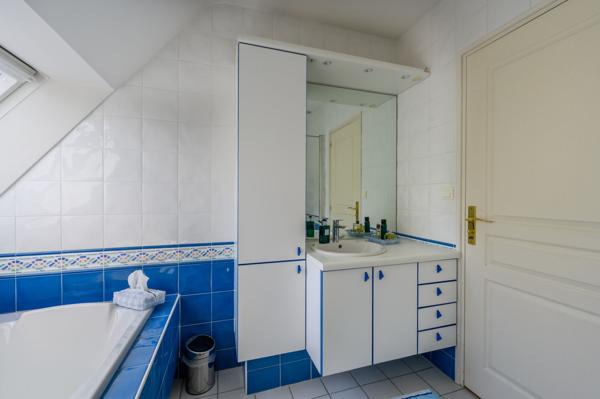 Vente Propriété de luxe St Marc Sur Mer 7 Pièces 208 m²