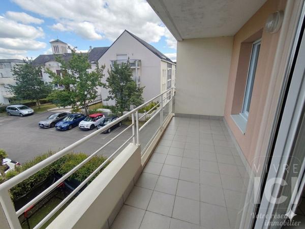 A VENDRE NANTES ZOLA T2 avec terrasse et garage boxé
