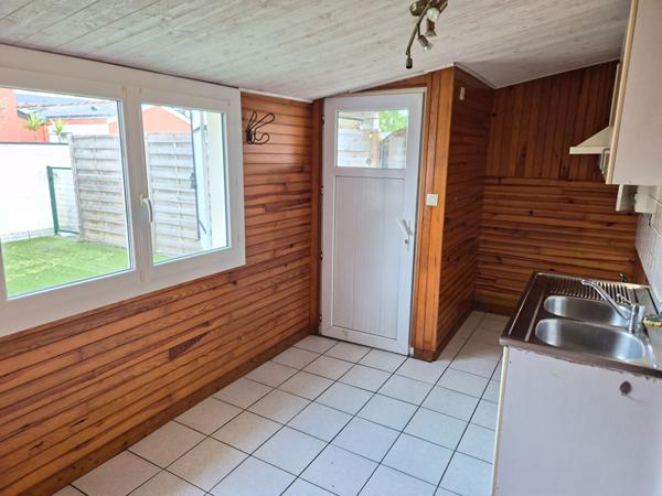 A VENDRE NANTES ZOLA T2 avec terrasse et garage boxé