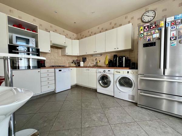 HOUILLES 5' DE LA GARE A PIED 549 000 € - Référence  7272