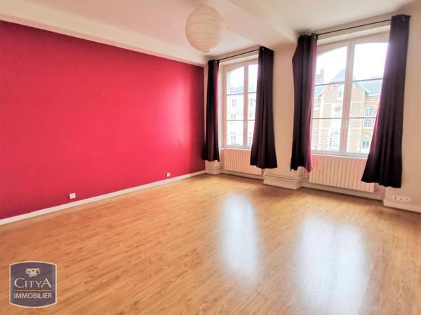 Appartement à louer 4 pièces 109.66m²