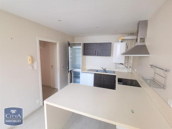 Appartement à louer 4 pièces 109.66m²