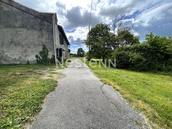 A VENDRE - EXCLUSIVITÉ - ENSEMBLE DE CARACTÈRE 308 m² AVEC VUE PYRÉNÉES !