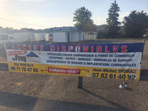 Local Commercial
         3 pièces
        - 100 m² 90 000 € *