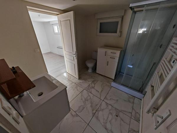 Le Poinçonnet, Maison habitable de suite, 3 chambres, 88 m2, garage et cours avant et arrière