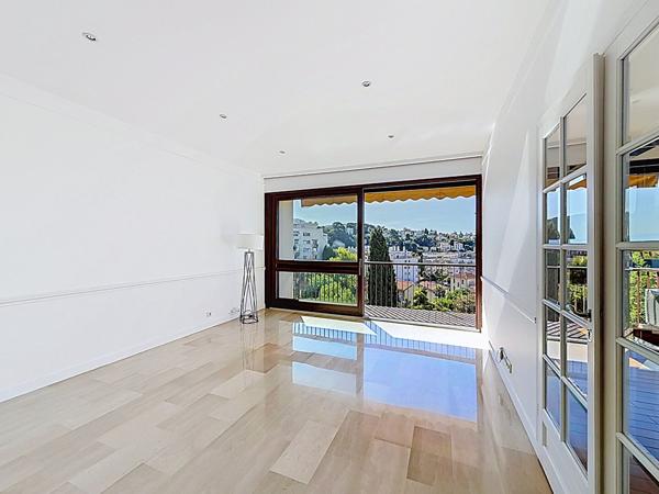 Appartement 3 pièces ? 77 m² ? Vue mer panoramique ? Nice Chambrun