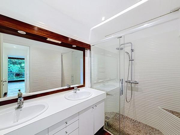Appartement 3 pièces ? 77 m² ? Vue mer panoramique ? Nice Chambrun
