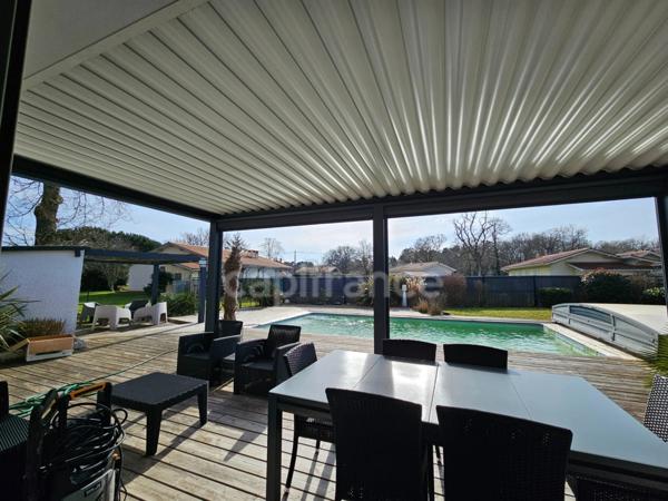 Maison familiale moderne et fonctionnelle à Mios (33), proche du Bassin d'Arcachon