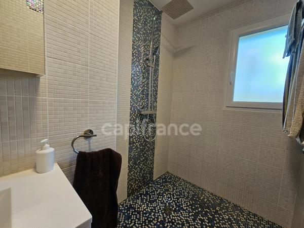 Maison familiale moderne et fonctionnelle à Mios (33), proche du Bassin d'Arcachon