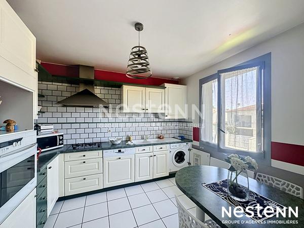 Maison d'architecte a vendre avec garage sur Auch 122 m2  4 chambres