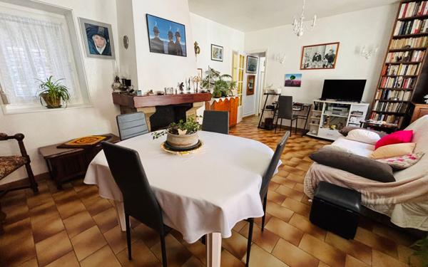 Maison à vendre    5 pièces • 104 m2 Saint-Quentin