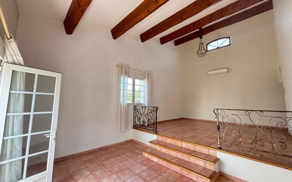 Maison à vendre    5 pièces •  Saint-Nazaire-d'Aude