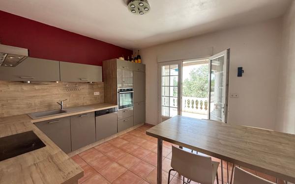 Maison à vendre    5 pièces •  Saint-Nazaire-d'Aude