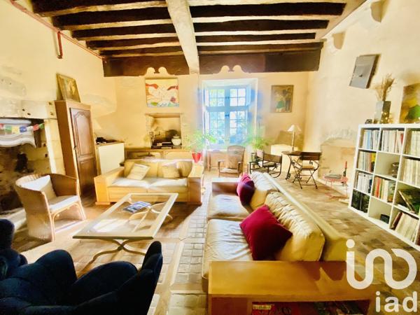 Maison 9 pièces de 374 m² à Poitiers (86000)