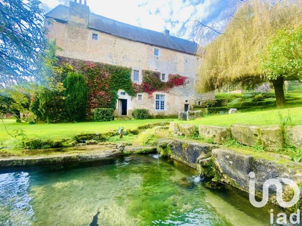 Maison 9 pièces de 374 m² à Poitiers (86000)