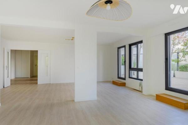 PARIS 5 / MONGE - APPARTEMENT 4 PIÈCES TERRASSE 40M² VUE EXCEPTIONNELLE SUR VERDURE + PARKING + CAVE