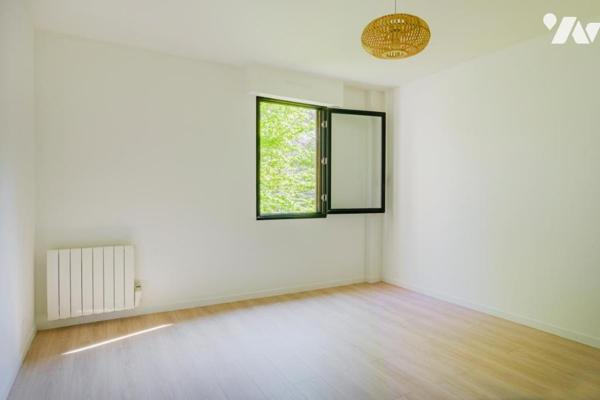 PARIS 5 / MONGE - APPARTEMENT 4 PIÈCES TERRASSE 40M² VUE EXCEPTIONNELLE SUR VERDURE + PARKING + CAVE