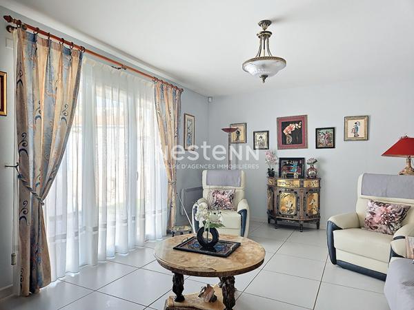 A VENDRE - TOULOUGES - VILLA - PISCINE