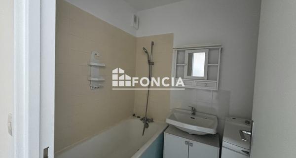 Location Appartement 2 pièces 50.39 m² - Paris 75012