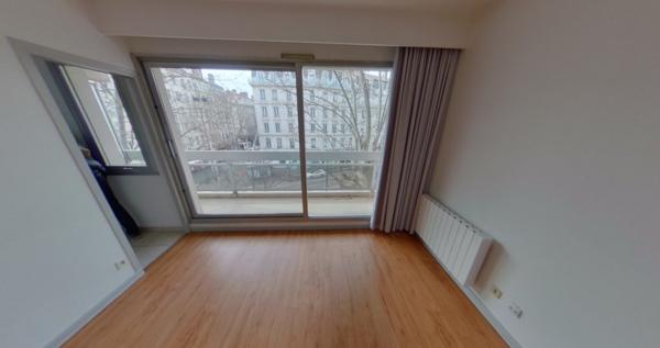 STUDIO A LOUER - LYON 6EME ARRONDISSEMENT Les Brotteaux 26.87 m 2 690 € charges comprises par mois