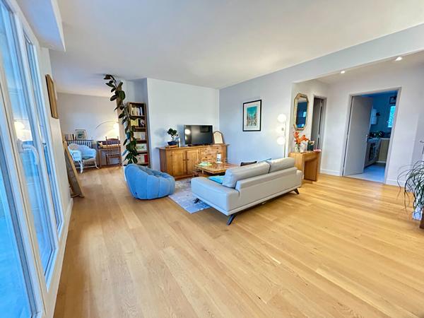 Appartement 4 pièce(s) hyper centre 555 000 € **  - Référence  13618
