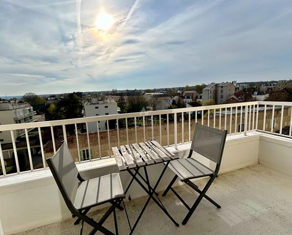 Appartement 4 pièce(s) hyper centre 555 000 € **  - Référence  13618