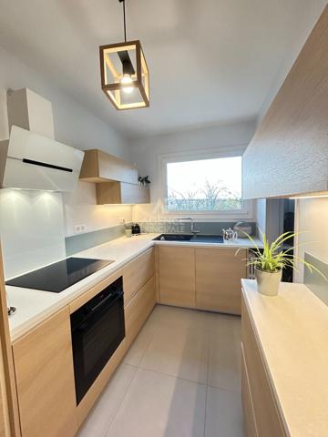 Appartement 4 pièce(s) hyper centre 555 000 € **  - Référence  13618