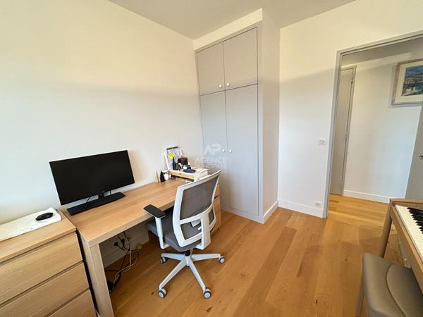Appartement 4 pièce(s) hyper centre 555 000 € **  - Référence  13618