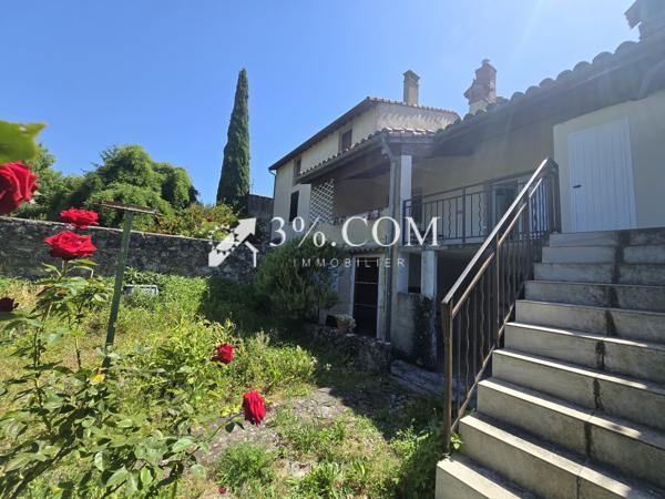 Maison de village
                                                                                                                                                                                                                                                                                                                        7 pièce(s)                                                                                                                                                                                                          5 chambre(s)                                                                                                                                                                                                          120  m²