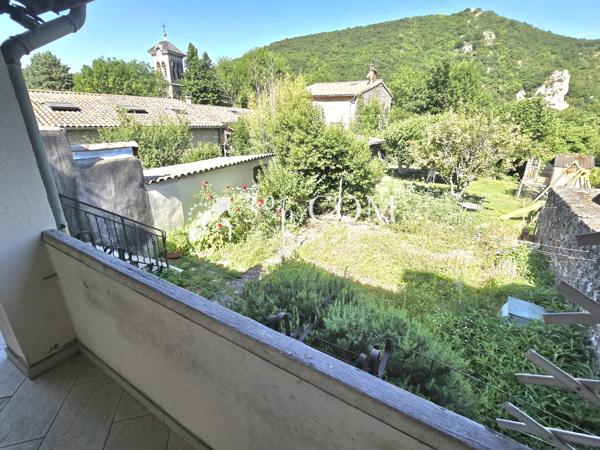 Maison de village
                                                                                                                                                                                                                                                                                                                        7 pièce(s)                                                                                                                                                                                                          5 chambre(s)                                                                                                                                                                                                          120  m²